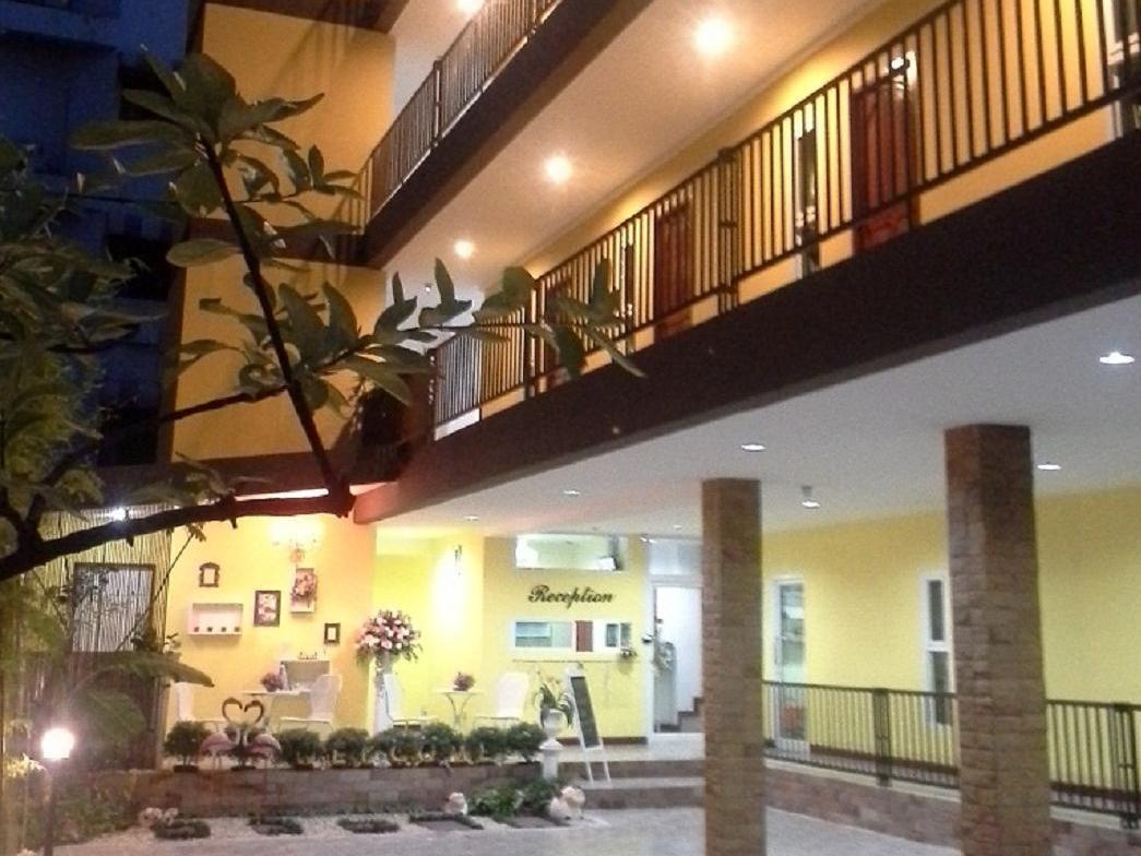 The Moonlight Place Hotel Bang Lamung Exterior photo